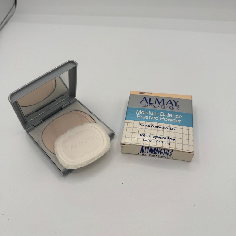 Almay Moisture Balance Pressed Powder Translucent 6158-01 Fragrance Free Compact